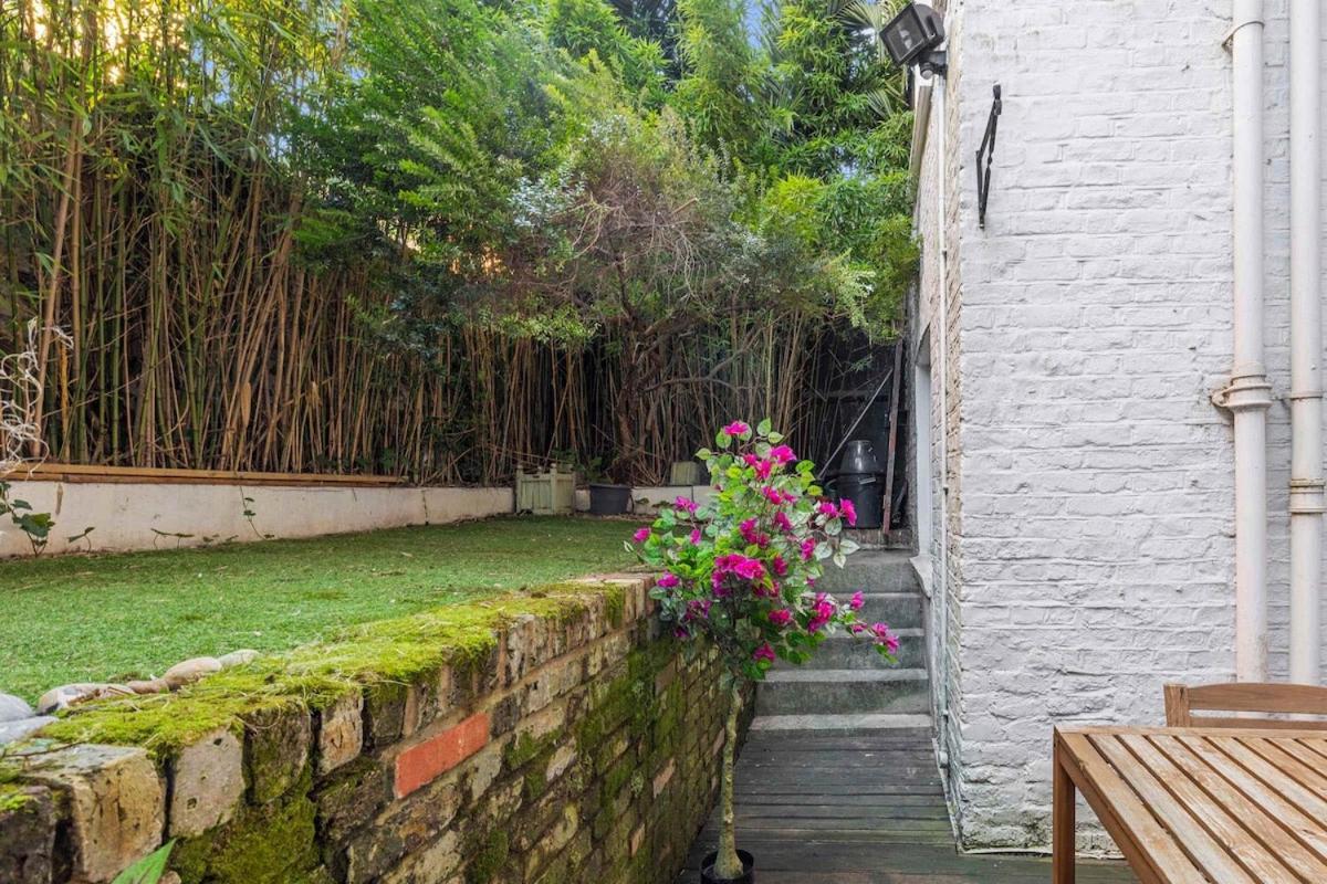 The Notting Hill Hideout Apartment *