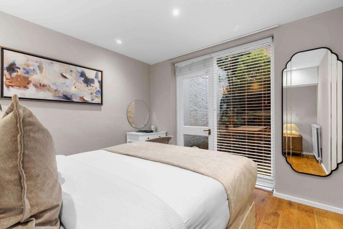 The Notting Hill Hideout Apartment *